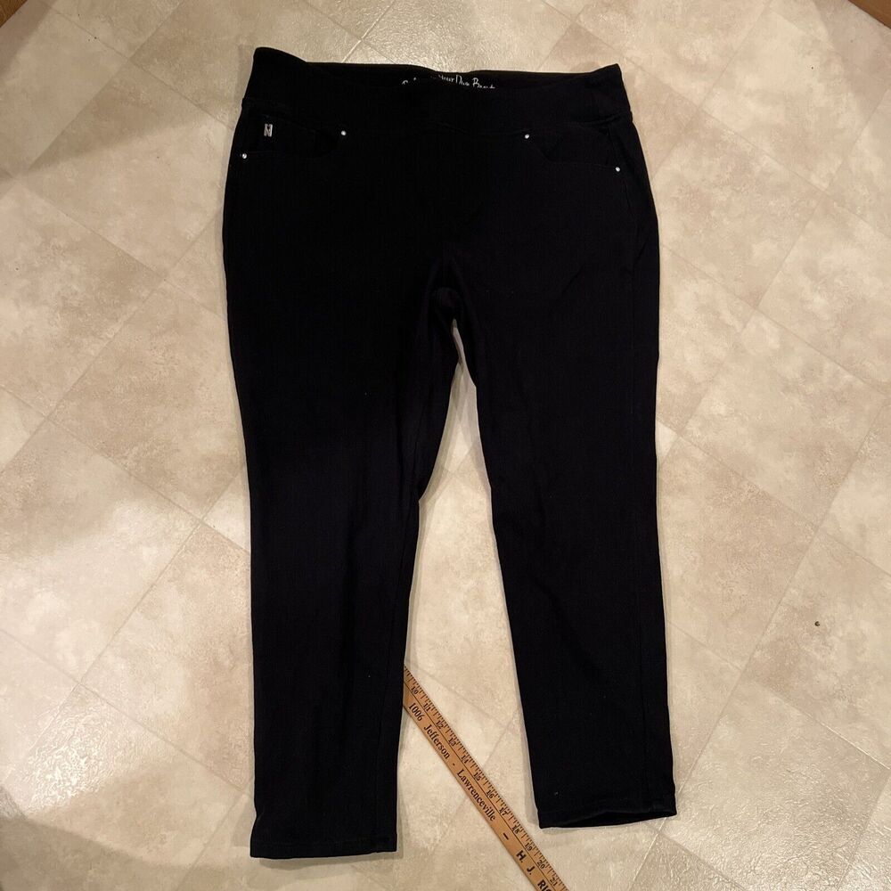 Belle Kim Gravel Believe in Your Own Beauty Black 5 pocket Pull On Jeans Size 24